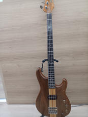 エレキベース|GRECO