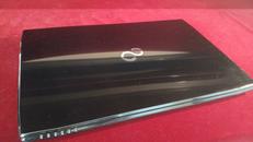 ノートパソコン|FUJITSU