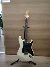 ストラトキャスター|FENDER JAPAN