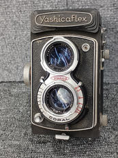 二眼レフ|YASHIKA