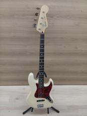 ベースギター・ジャズベースタイプ|FENDER JAPAN