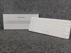 MAGIC KEYBOARD|APPLE