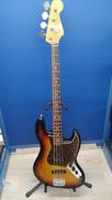 エレキベース|FENDER