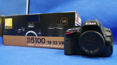 デジタル一眼レフカメラ レンズキット|NIKON