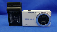 デジタルカメラ|CASIO