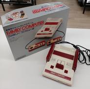 ファミリーコンピュータ|NINTENDO / 任天堂