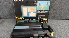 TWIN FAMICON|SHARP