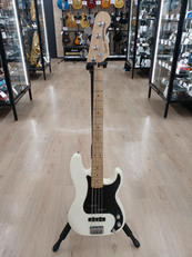 エレキベース|SQUIER