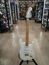 エレキギター|FENDER JAPAN