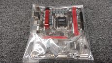 マザーボード|GIGABYTE