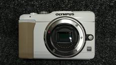 ミラーレス一眼|OLYMPUS