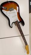 ストラトキャスタータイプ|FENDER