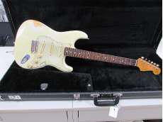 プロによってレリック加工|FENDER