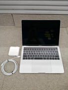 MACBOOK PRO|APPLE