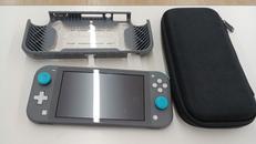 SWITCH　LIGHT|NINTENDO / 任天堂