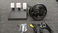 ステアリングコントローラー|THRUSTMASTER