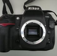 デジタル一眼レフ|NIKON