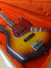 エレキベース|FENDER