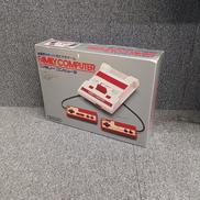ファミリーコンピュータ（箱入り）|NINTENDO