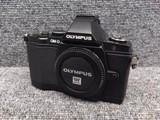 ミラーレス一眼レフカメラ|OLYMPUS