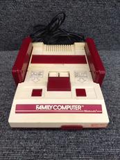 ファミリーコンピューター|NINTENDO / 任天堂