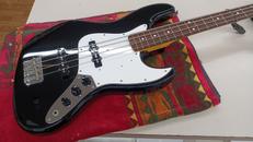 エレキベース|FENDER JAPAN