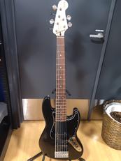エレキベース|SQUIER
