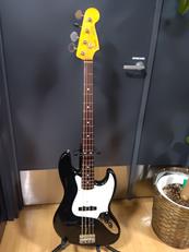 エレキベース|FENDER JAPAN