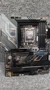 マザーボード|ASUS