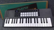 MIDIキーボード|NOVATION