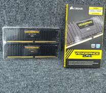 メモリーカード|CORSAIR