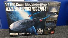 1/1700 SCALE U.S.S ENTERPRISE|BANDAI