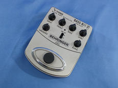 ベース用プリアンプ|BEHRINGER