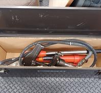 パイプ圧着機|イクラ