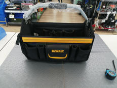 ツールバック|DEWALT