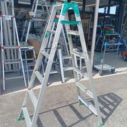 はしご三脚|PICA