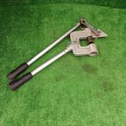 軽量間柱穴あけ工具|NEGUROSU