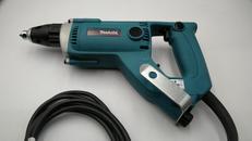 スクリュードライバー|MAKITA