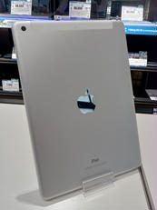 IPAD 第5世代|APPLE/AU