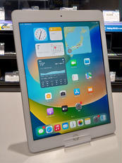 IPAD 5世代|APPLE/DOCOMO