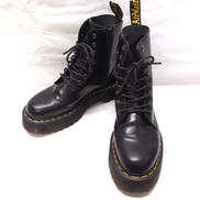 JADON 8ホールブーツ|DR.MARTENS