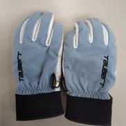 グローブ|TAUBERT