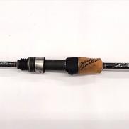 バスロッド|VARIVAS