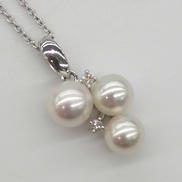 K18WG3粒パールネックレス|TASAKI