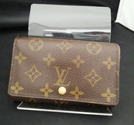 ポルトモネビエトレゾール|LOUIS VUITTON