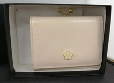 エナメルレザーウォレット|MARY QUANT