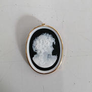 K18カメオブローチ|宝石付きペンダントトップ