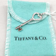 K18WG ペンダントトップ|TIFFANY&CO.
