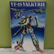 VF-1S 可変バルキリー|BANDAI