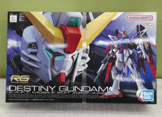 デスティニーガンダム